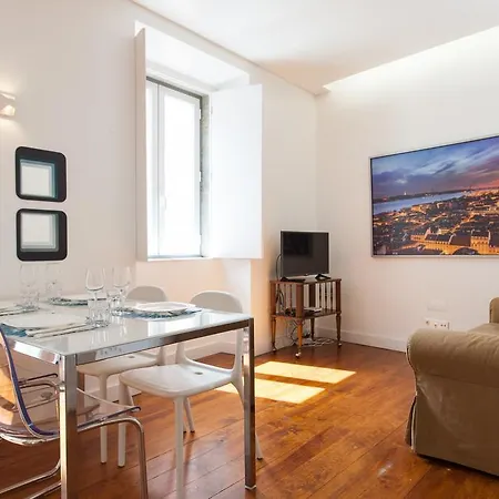 Apartamento Feels Like Castelo Modern